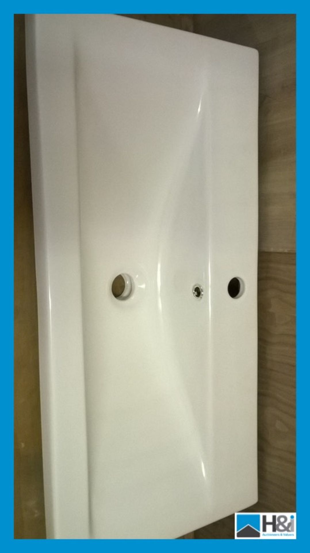 Victoria Plumb 800mm Gloss White single hole Basin RRP £159. Appraisal: Viewing Essential Serial No: - Image 2 of 3