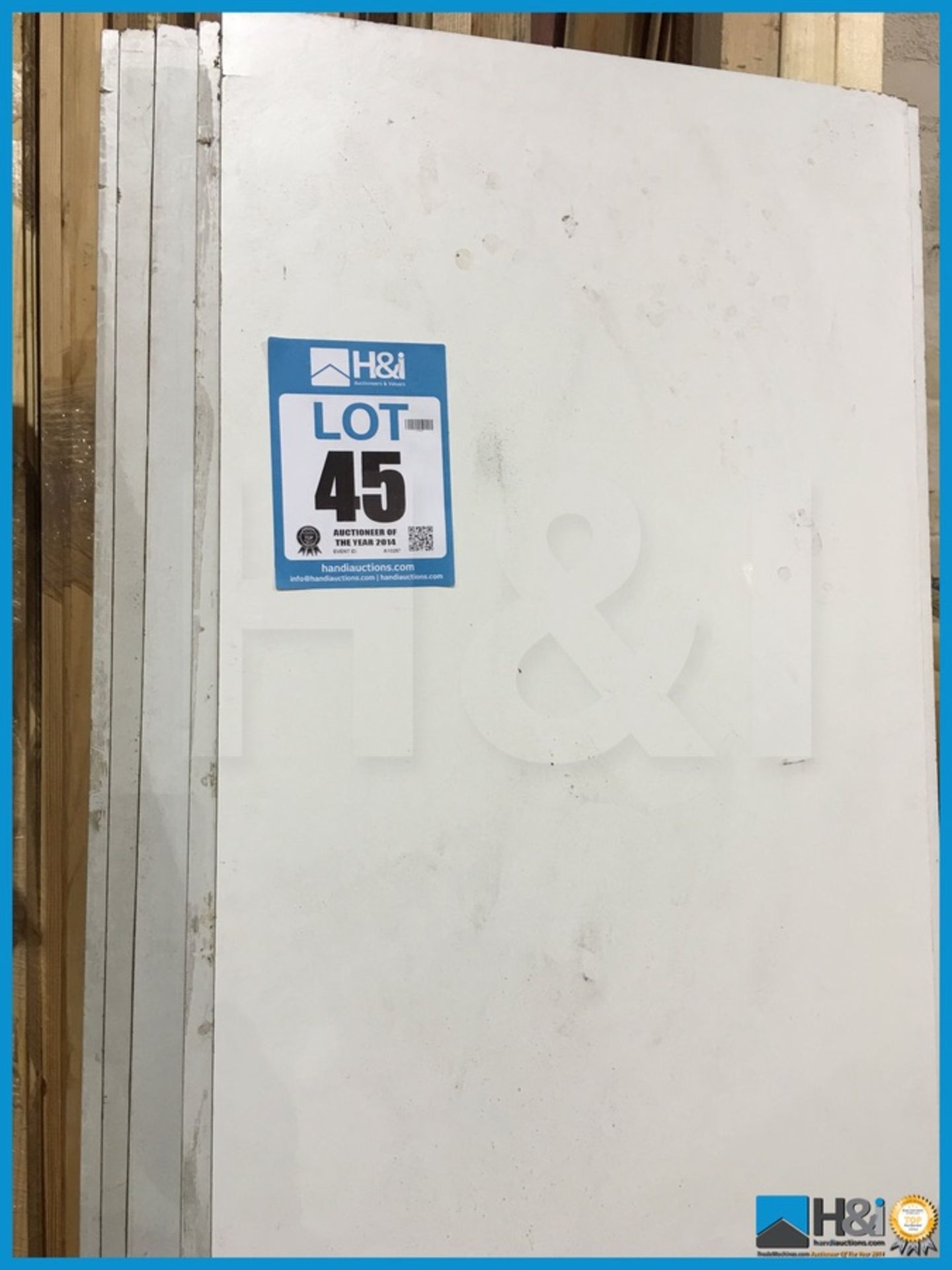 Span Panel melamine white boards. 450x1830 Appraisal: Viewing Essential Serial No: NA Location: