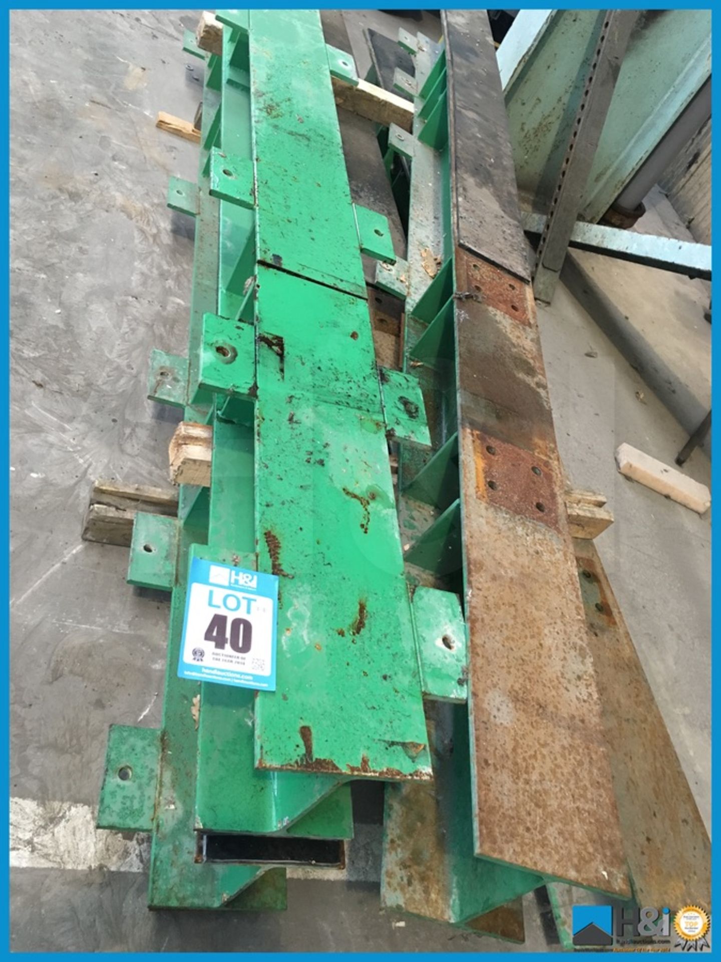 Large dismantled heavy duty steel rack Appraisal: Viewing Essential Serial No: NA Location: St