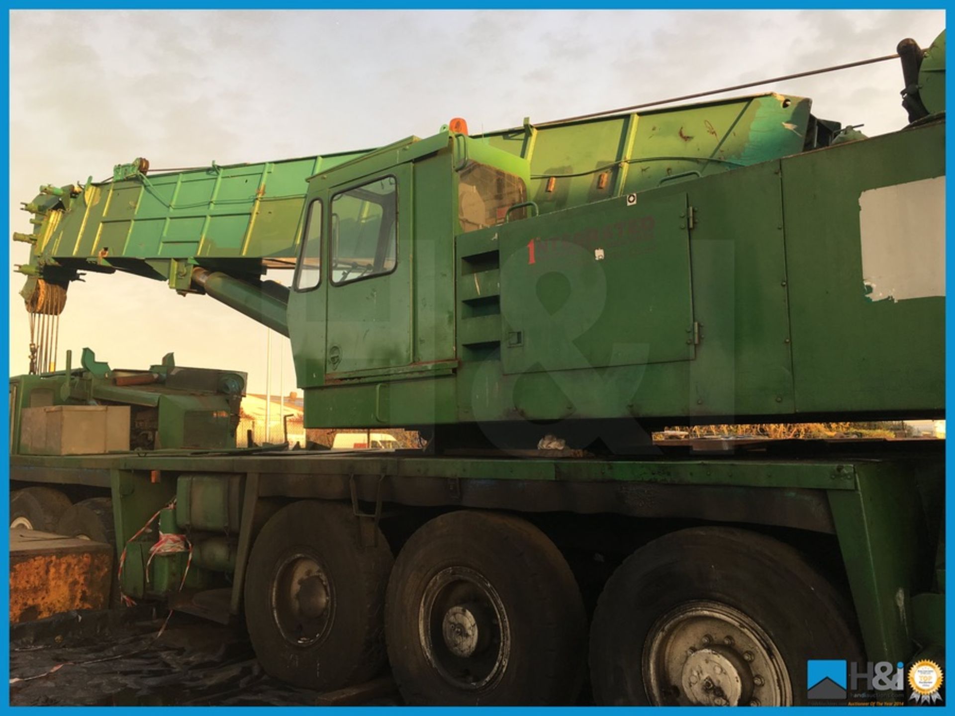 Grove 1985 YOM, 50 tonne mobile yard crane. The crane has main engine drive gearbox issues and - Image 10 of 16