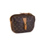 Louis Vuitton, sac Jeune Fille en toile enduite monogrammée, bandoulière en cuir naturel, 25x20 cm