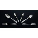 4 fourchettes et 4 cuillers de table, 4 cuillers à thé en métal argenté Art Déco, maison Essor