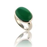 Jahan, bague en or gris 750 sertie d'une chrysoprase taille cabochon, signée, doigt 62-22, 15g