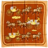 Hermès, carré en soie: "Coach & Saddle", fond beige et brun roux, 90x90 cm