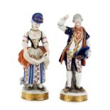 Paire de figurines en porcelaine ...