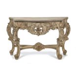 Console de style Louis XV, XXe s., en bois ...