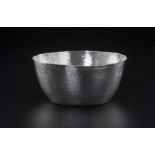 Coupe en argent Sterling martelé. ...