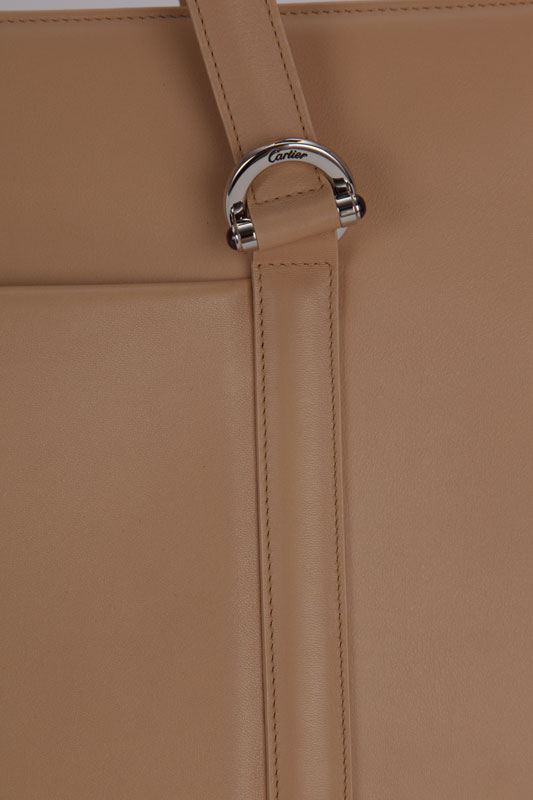 Cartier, sac cabas rigide en cuir ... - Image 2 of 3