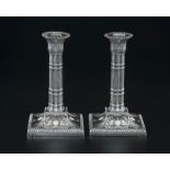 Paire de bougeoirs colonne en argent, ...