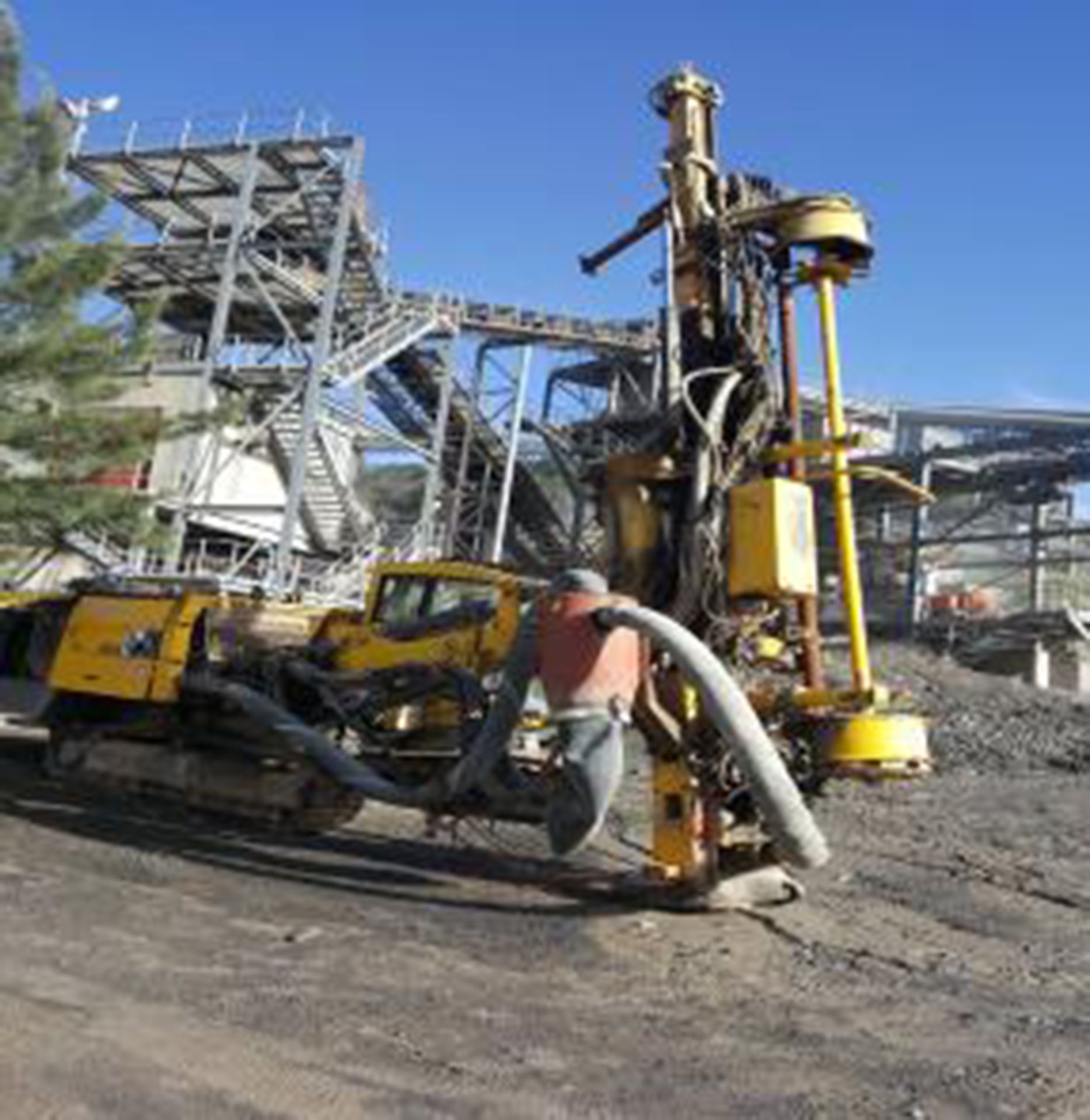 ATLAS COPCO - PEAK QUARRY, EERSTE RIVIER