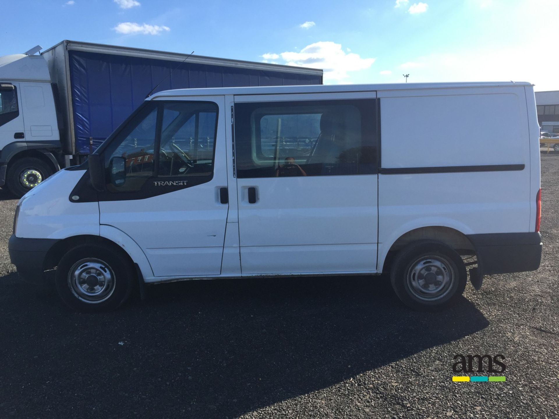 2009, Ford Transit 85 T260 Crew Cab Panel Van Reg No. WU60 NCX, RMS 117,752 approx. - Image 6 of 15