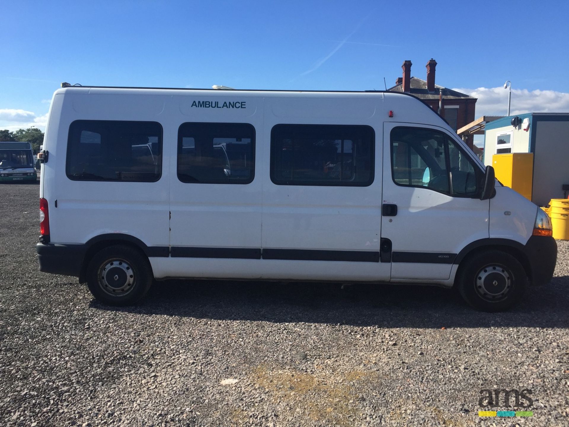 2009, Renault Master LM35 DCI LWB Ambulance Reg no. XKZ 1532, RM 145,531 approx, No Mot, No V5 - Image 5 of 17