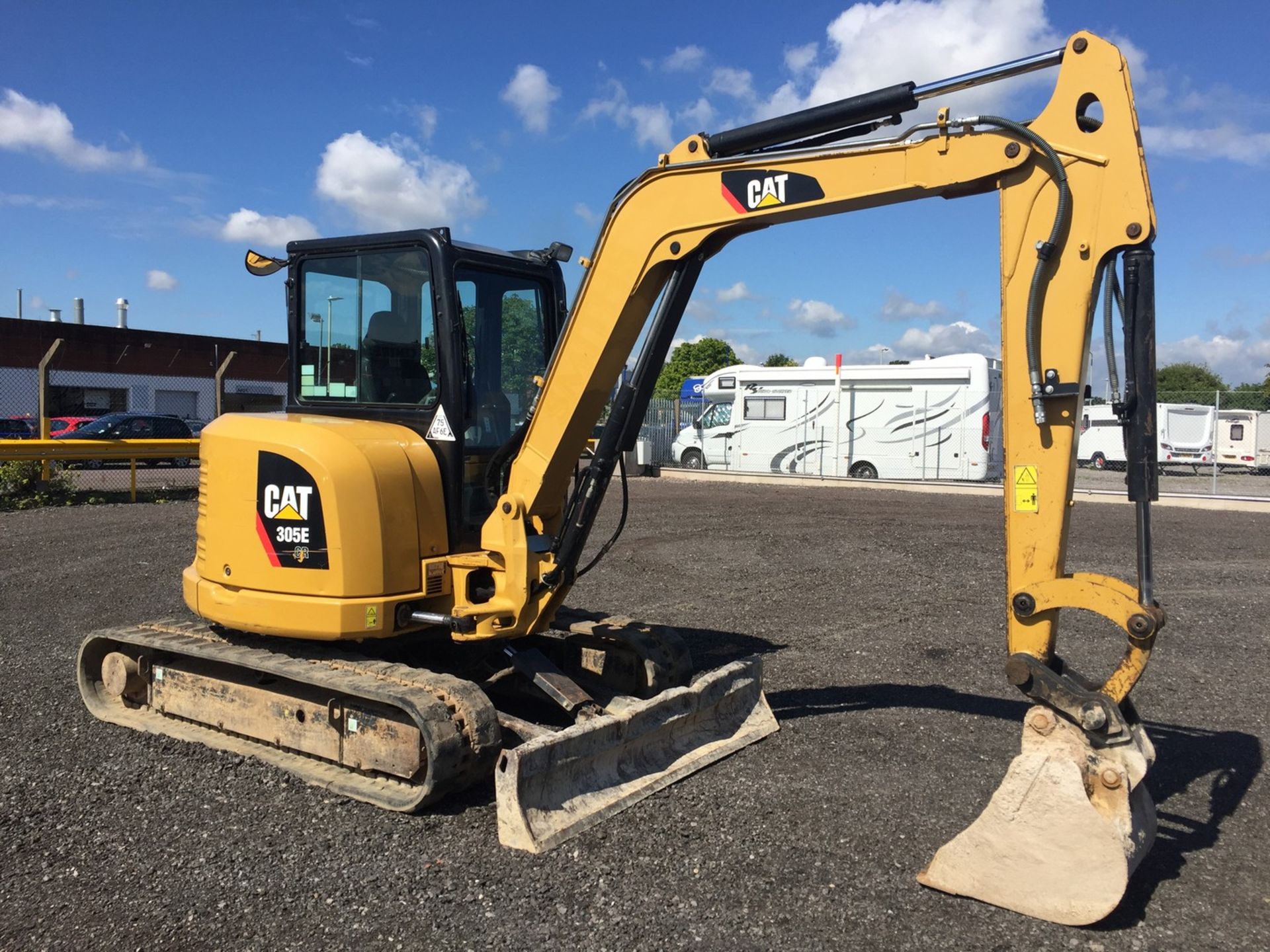 2012, Caterpillar 305 Excavator Serial No. DJX00871, Hrs 3424 approx, 1 x Bucket