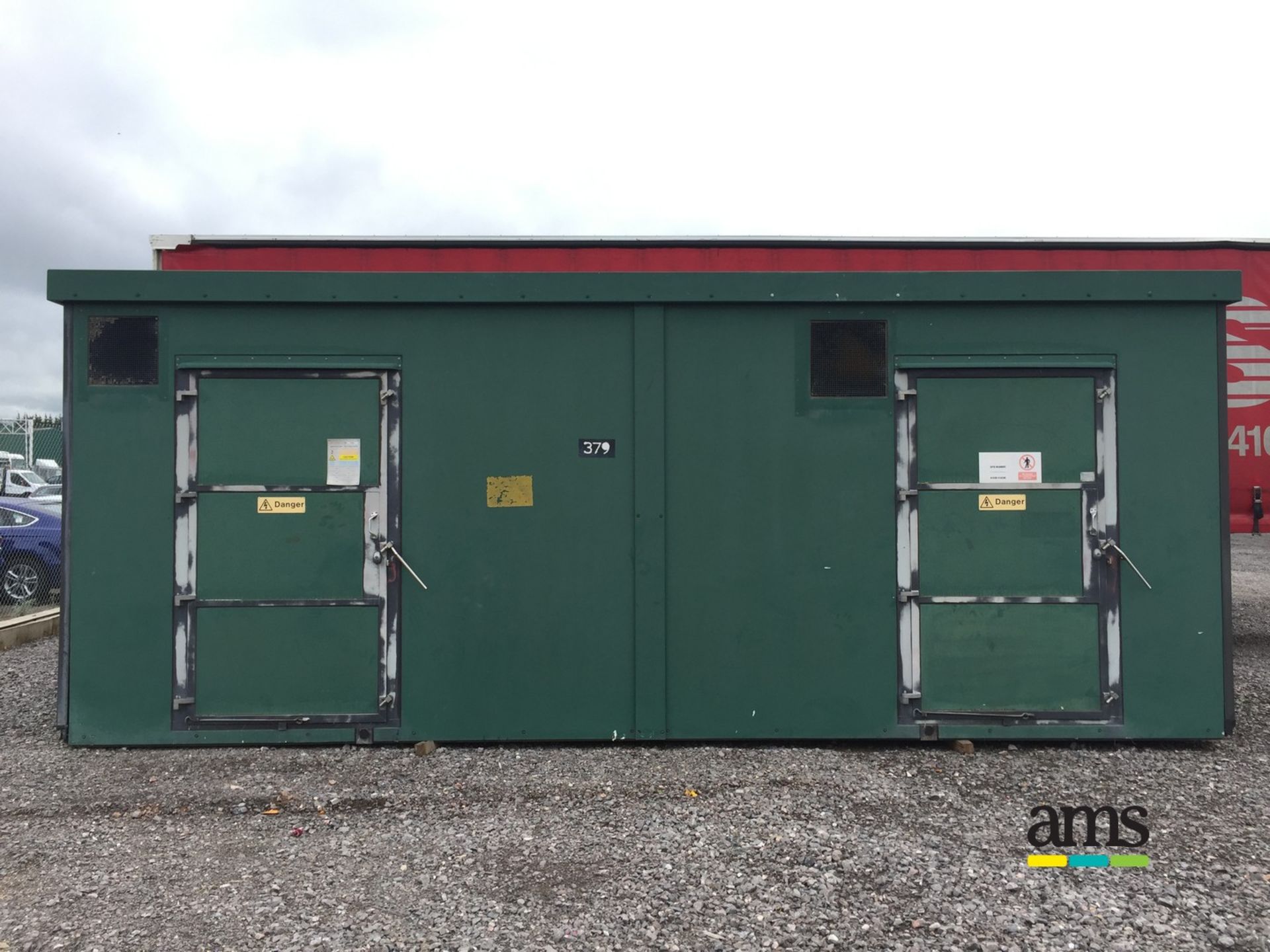 25' x 9' approx Ex Military High Security Cabin, c/o 2 Rooms c/w Steel Construction, insulated, Auto