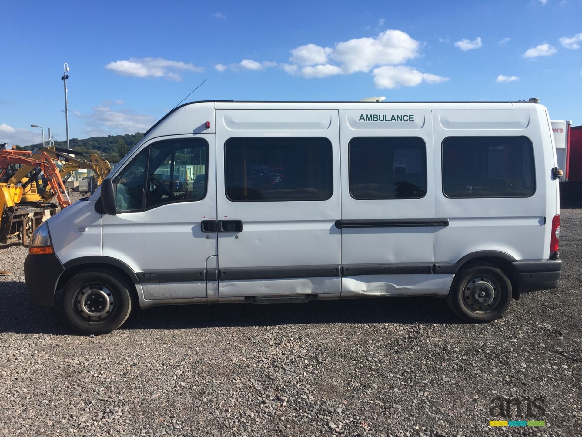 2009, Renault Master LM35 DCI LWB Ambulance Reg no. XKZ 1532, RM 145,531 approx, No Mot, No V5 - Image 2 of 17