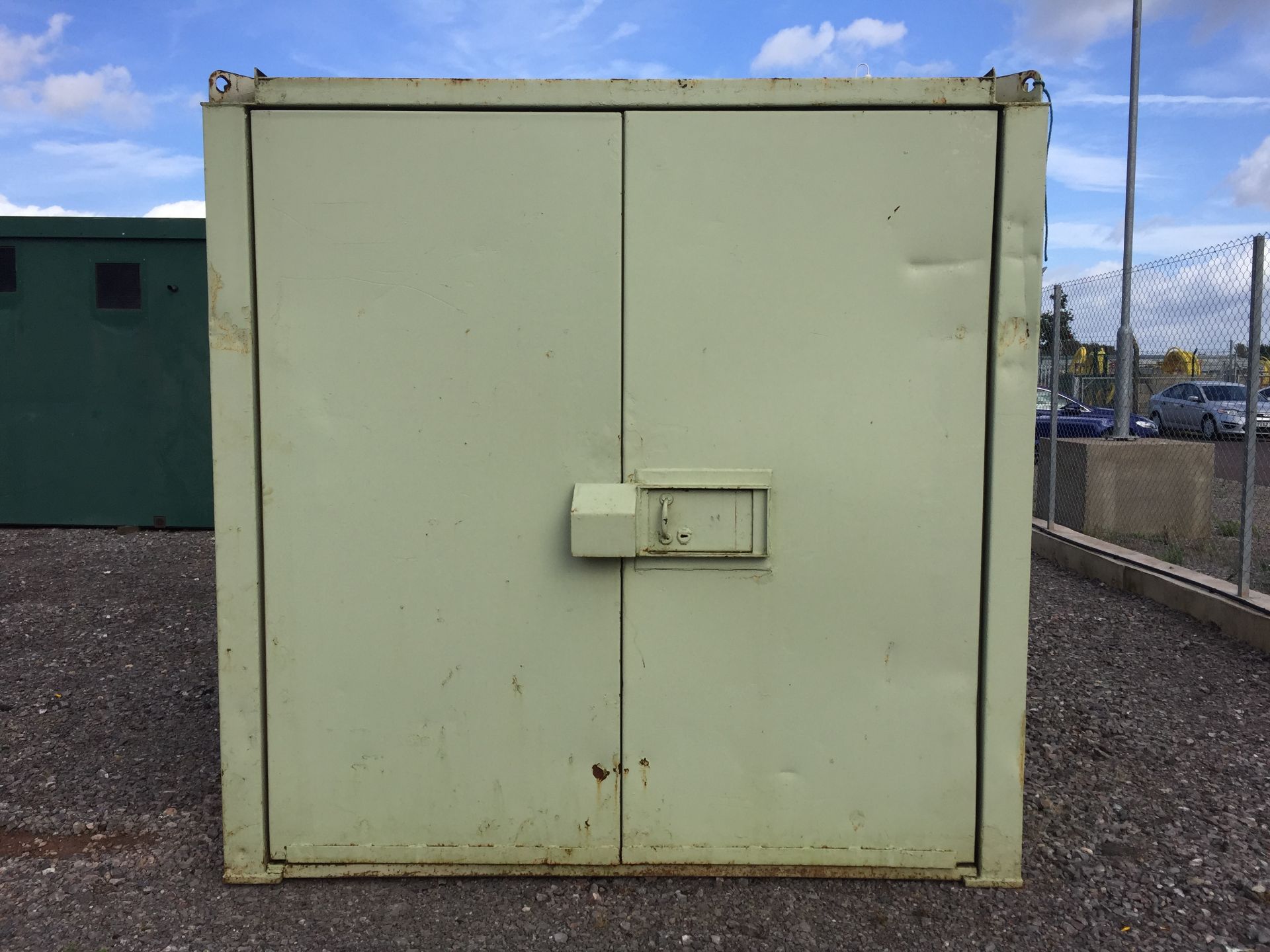 21' x 8' Steel anti vandal 50/50 site office/store - Image 3 of 12