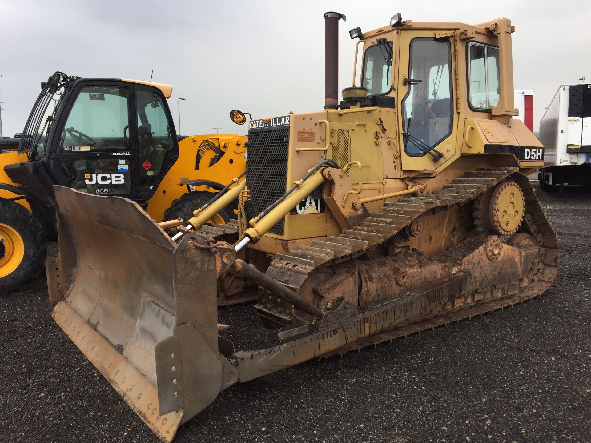 Caterpillar D5H Bulldozer Serial no. 8RCO1488 c/w Straight tilt Blade, long Carriage