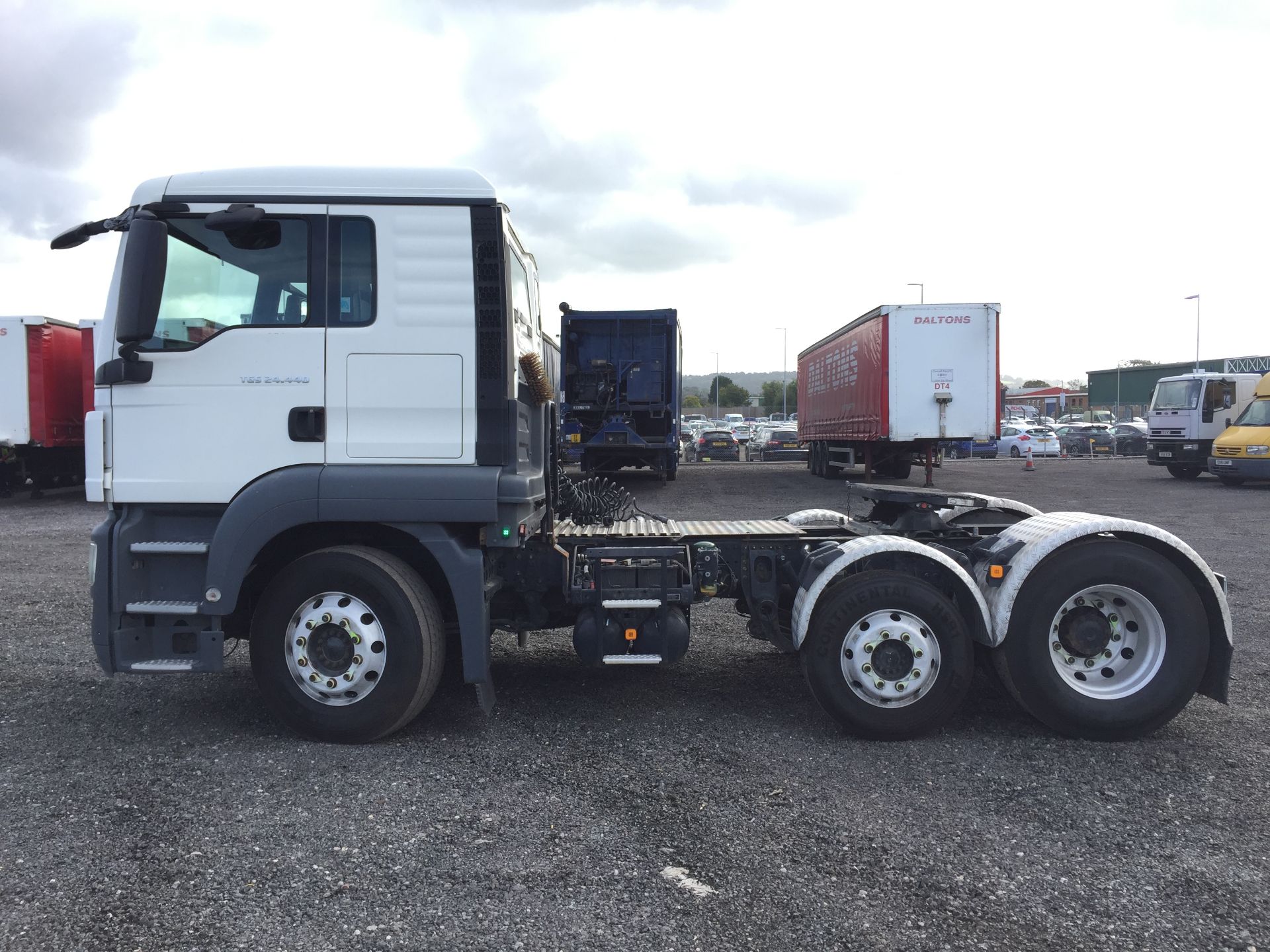 2011, Man TGS 24-440 6x2 Tractor Unit Reg No. DE61 DNV, KMS 644,404 approx - Image 5 of 30