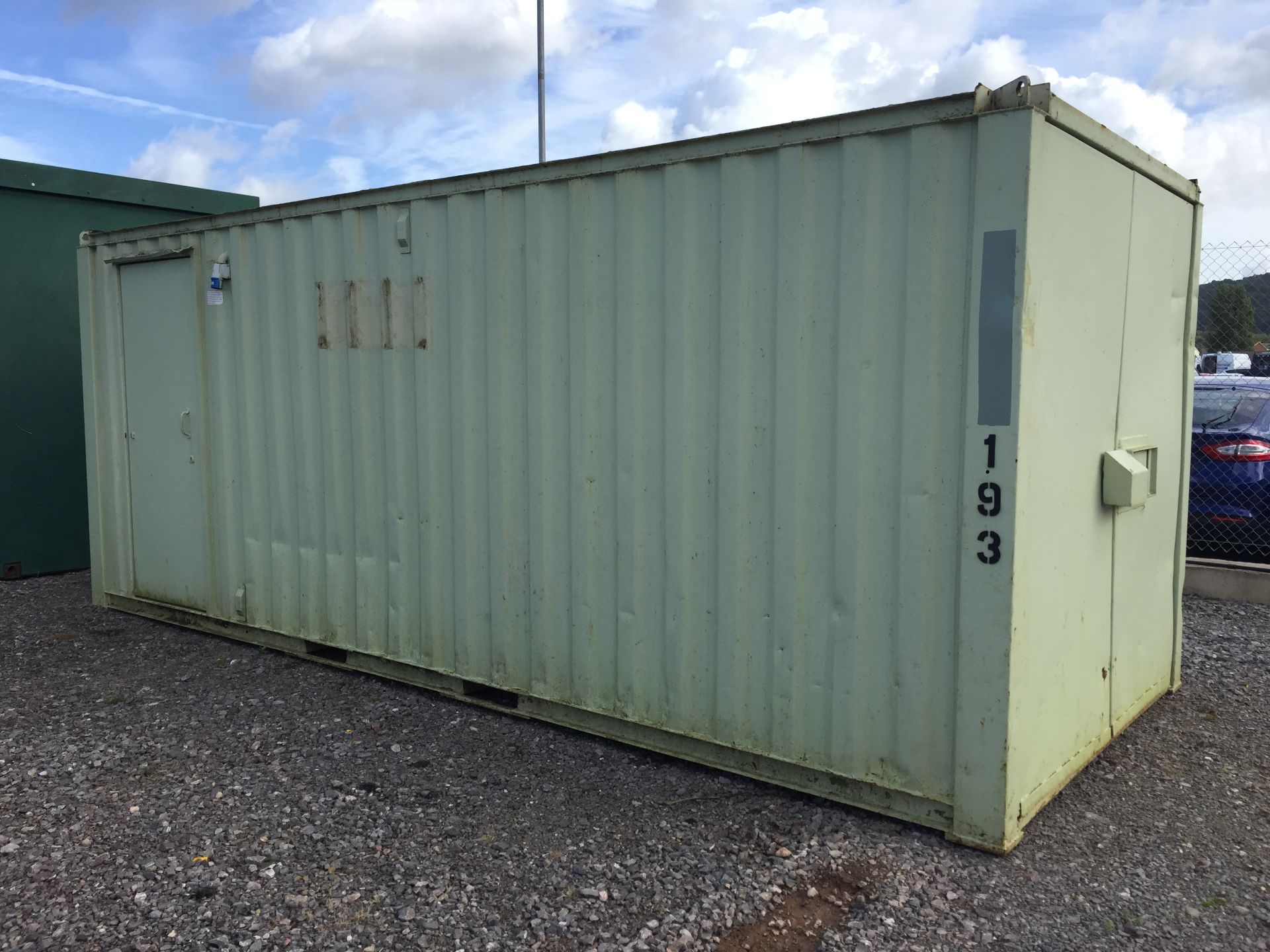 21' x 8' Steel anti vandal 50/50 site office/store - Image 2 of 12