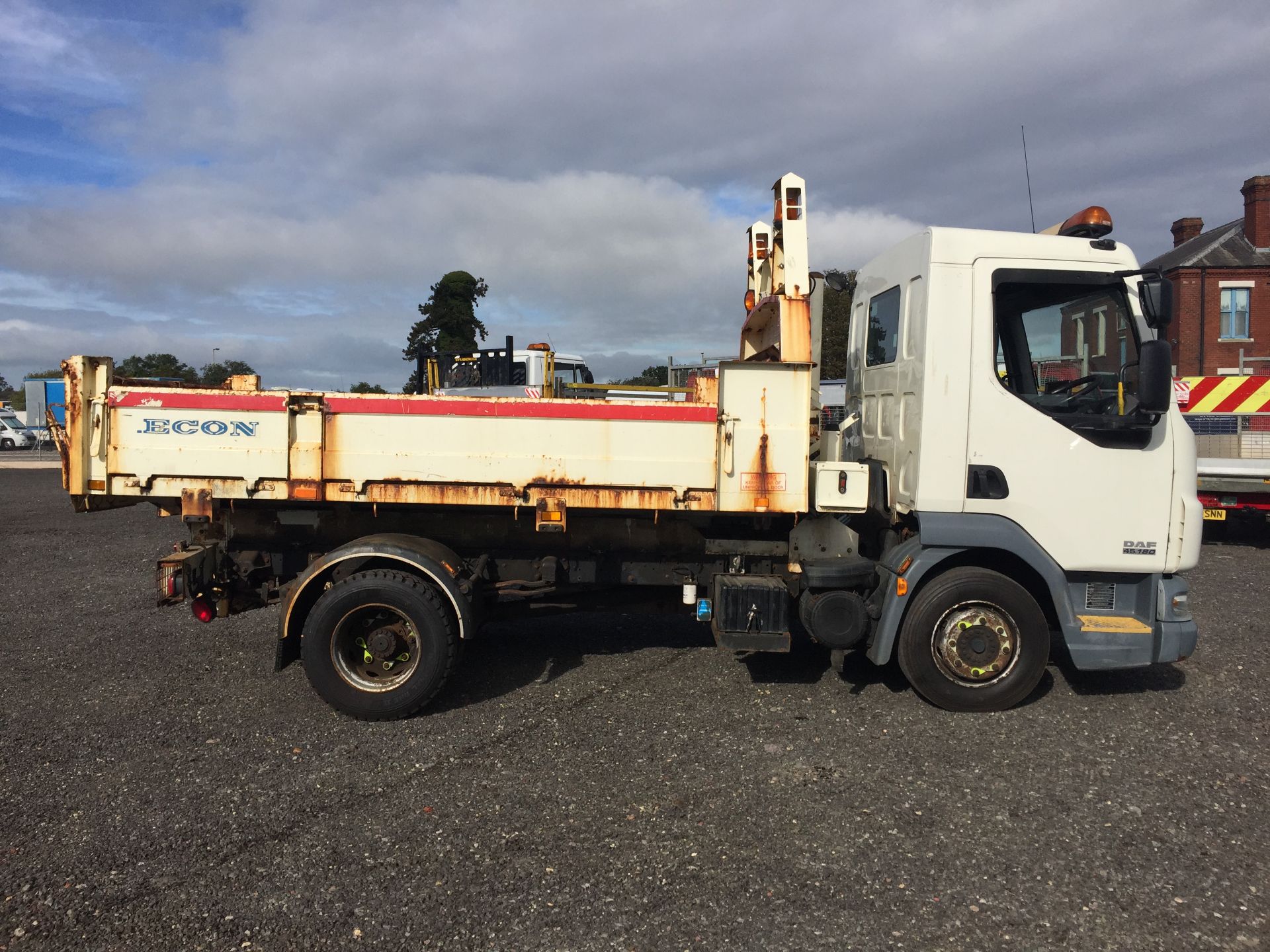 2007, Daf 45.180 11t Tipper Econ Multispread Gritter Reg No. HN57 XJT, KMS 91449 approx. Mot Until - Image 8 of 25