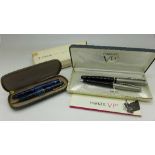 A Conway Stewart pen set with 14ct gold nib,