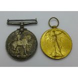 A pair of WWI medals to S-27504 Pte. G. Simmons Rif.