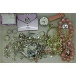 Costume jewellery including silver