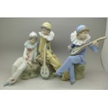 Three Nao minstrel figures, one a/f,