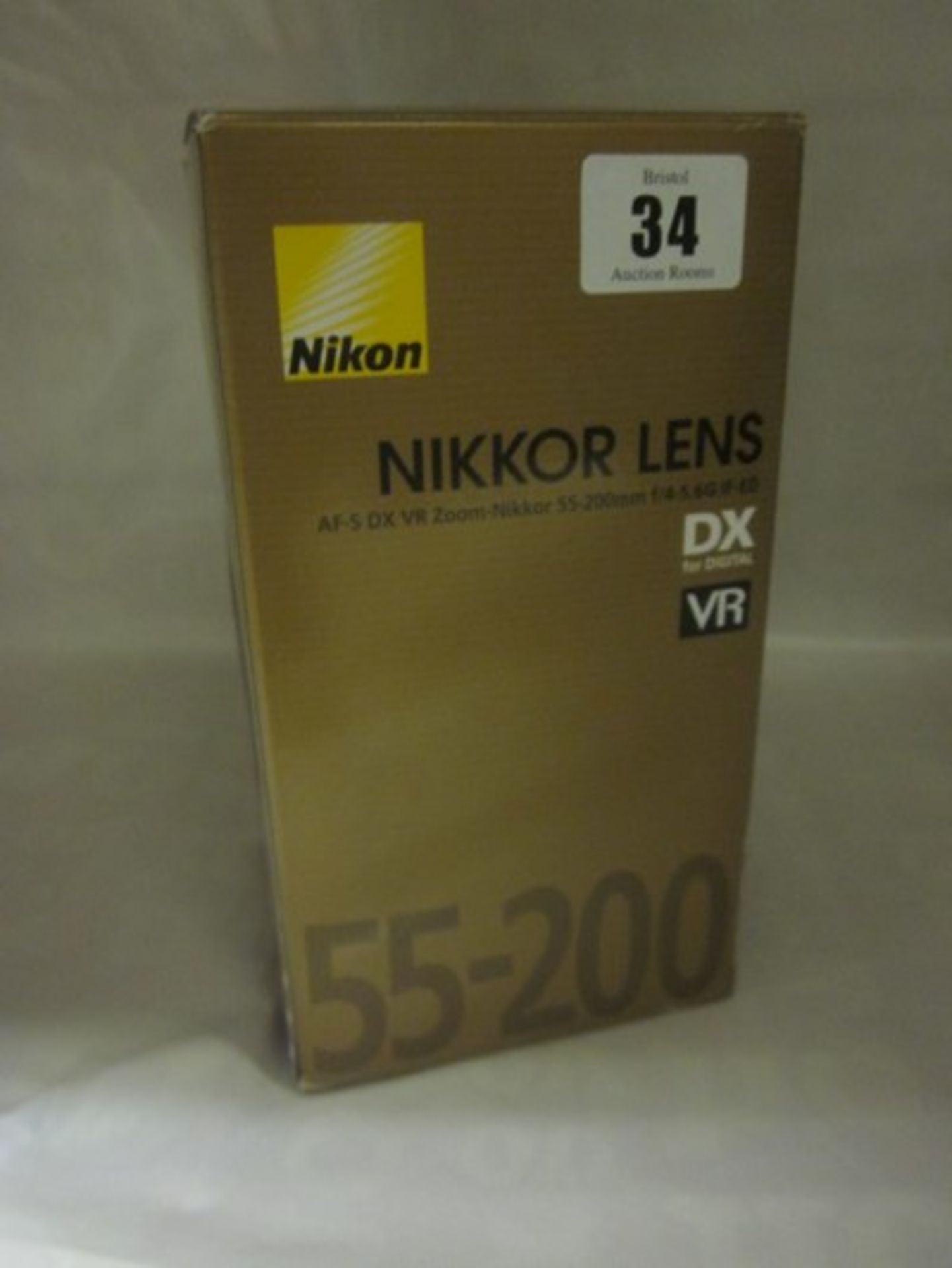 *A Nikon AF-S DX VR Zoom-Nikkor 55-200mm f/4-5.6G IF-ED (Boxed as new).Payment and collection by 5pm