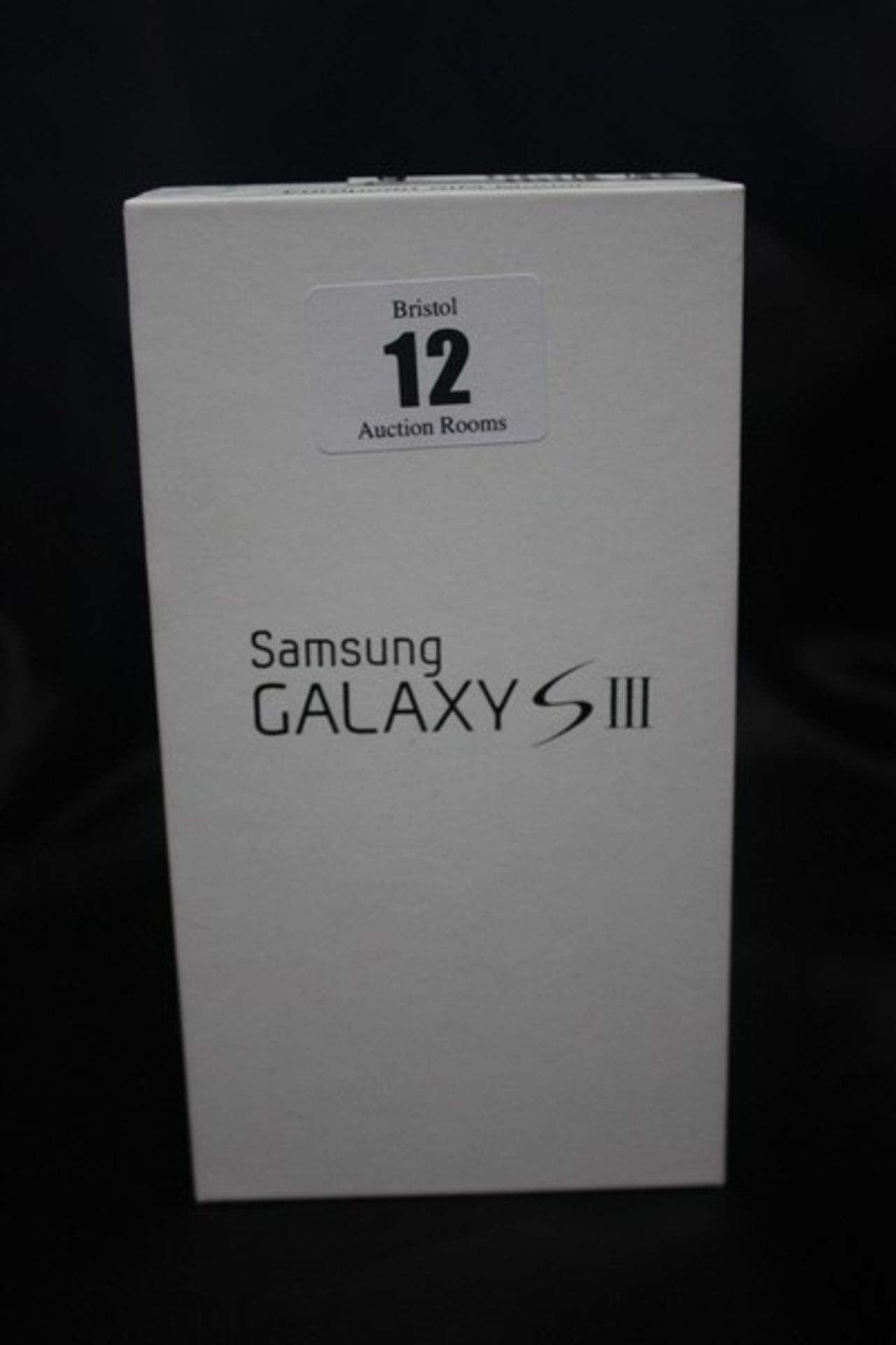 A Samsung Galaxy S III 16GB GT-I93000 imei: 352990/06/349106/8 (European sim model) (Boxed as new).