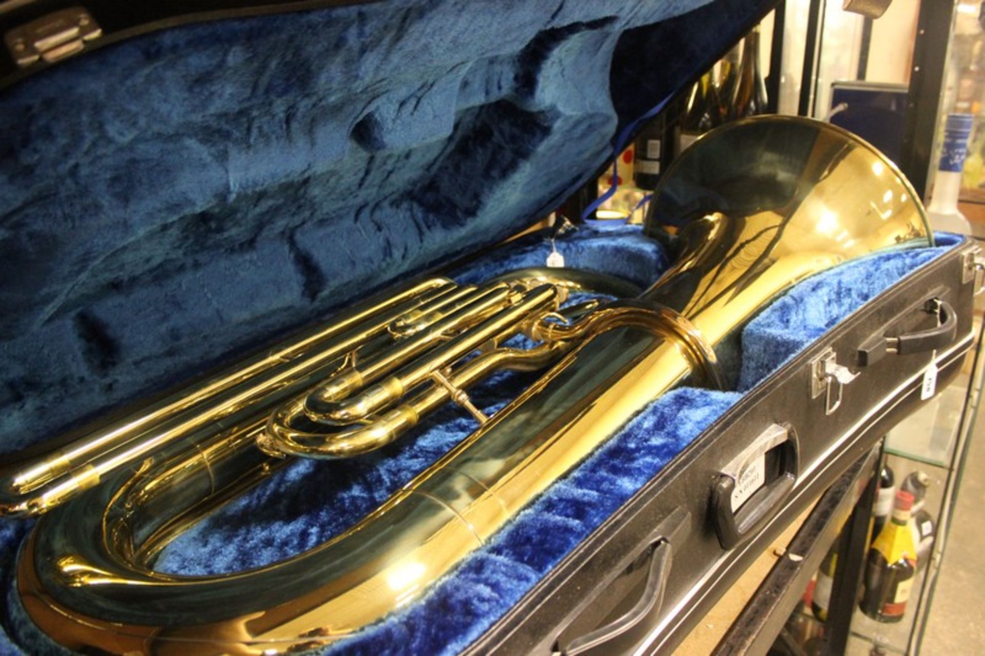 A Yamaha YBB201 tuba and hard case. Key of BBb4/4 size.728" bore17-1/2" yellow brass bell Gold brass