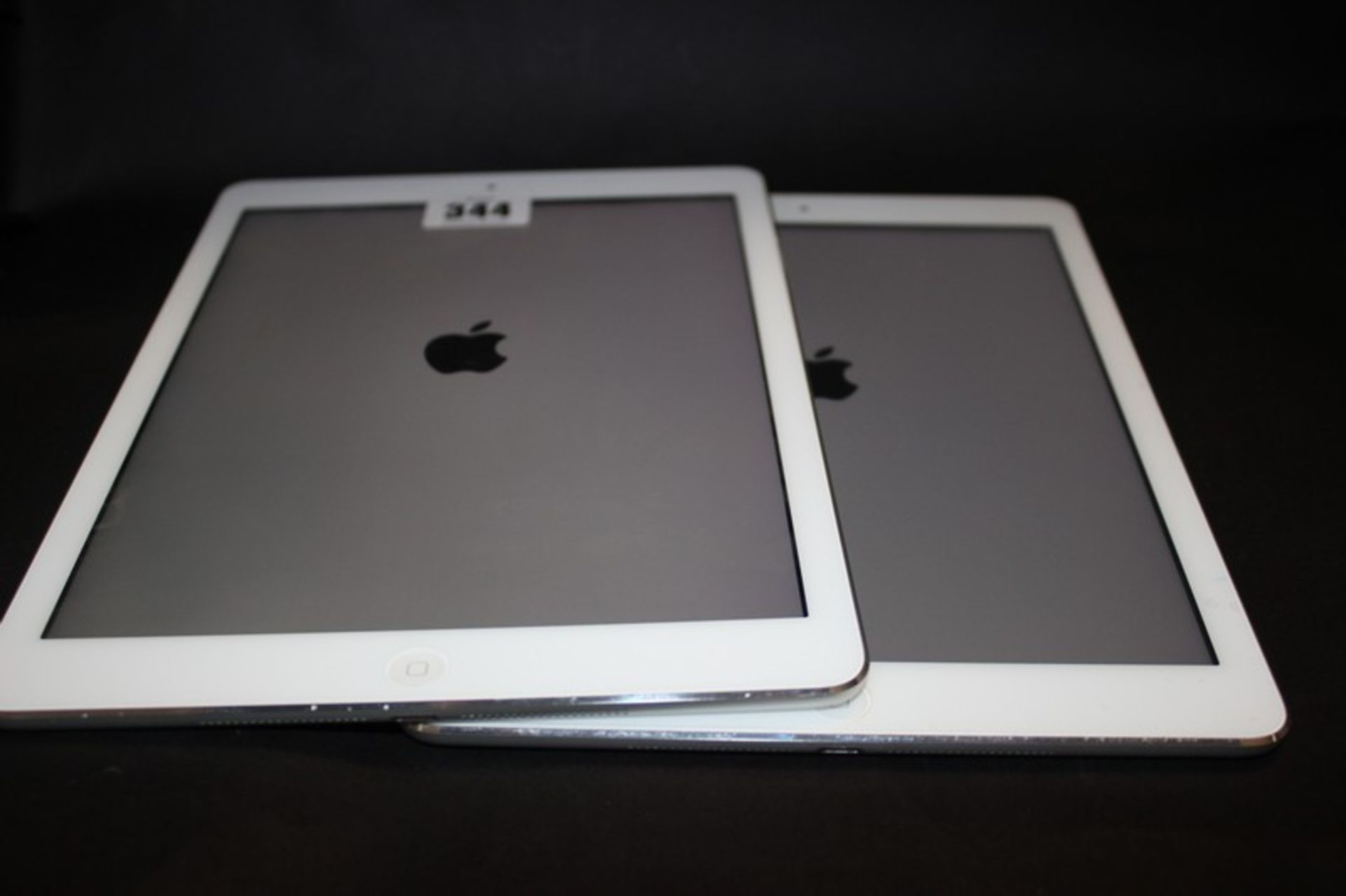An iPad 32gb A1474 serial: DMPLMF2HFK15 and iPad 32gb A1474 serial: DMPL9S9GFK15 (Both activation