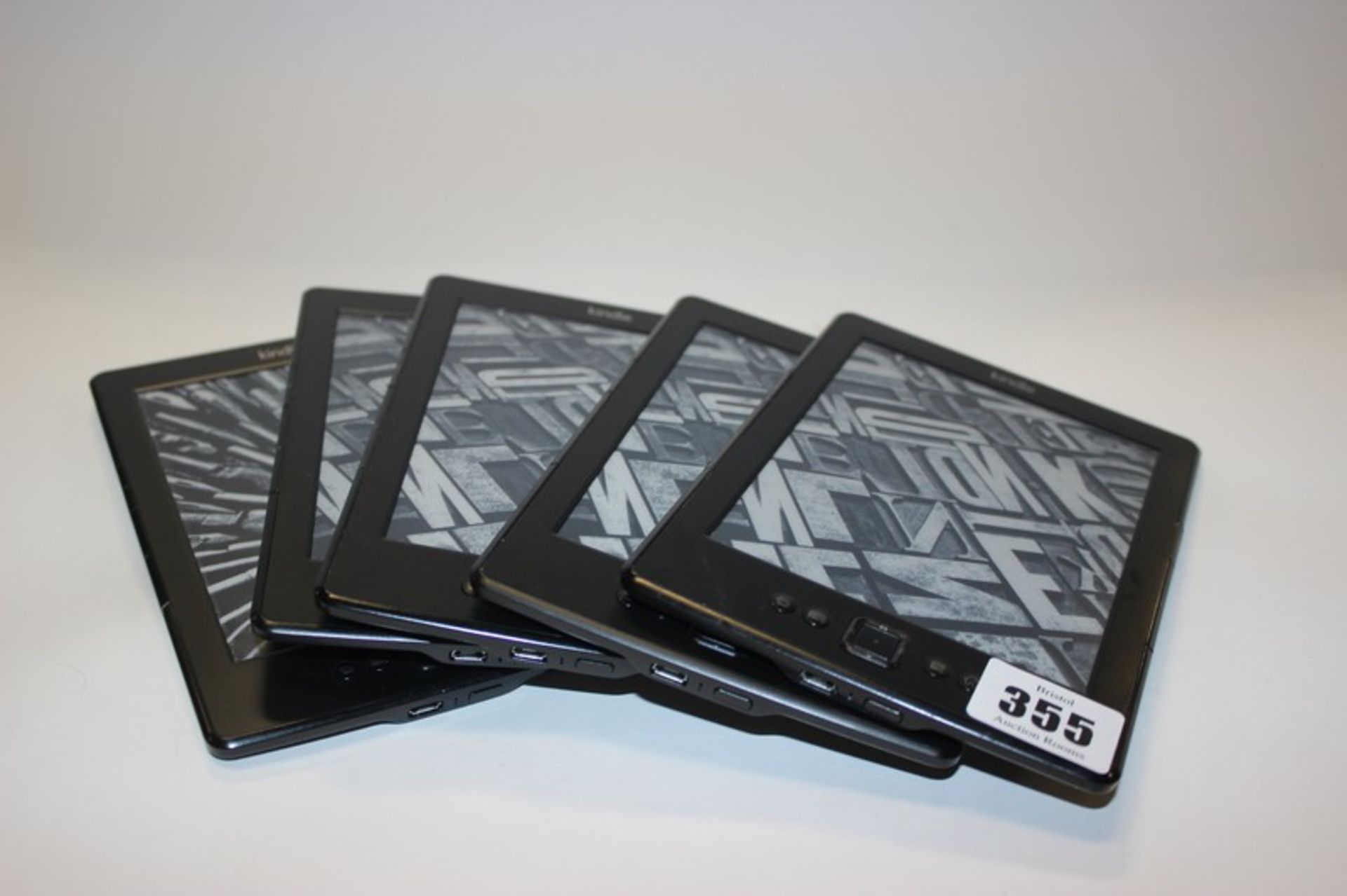 Five Kindle 4 No Touch Black (2012) BO23 1702 3044 / 9023 1703 4313 04H1 /9023 1703 4252 02N7 / BO23