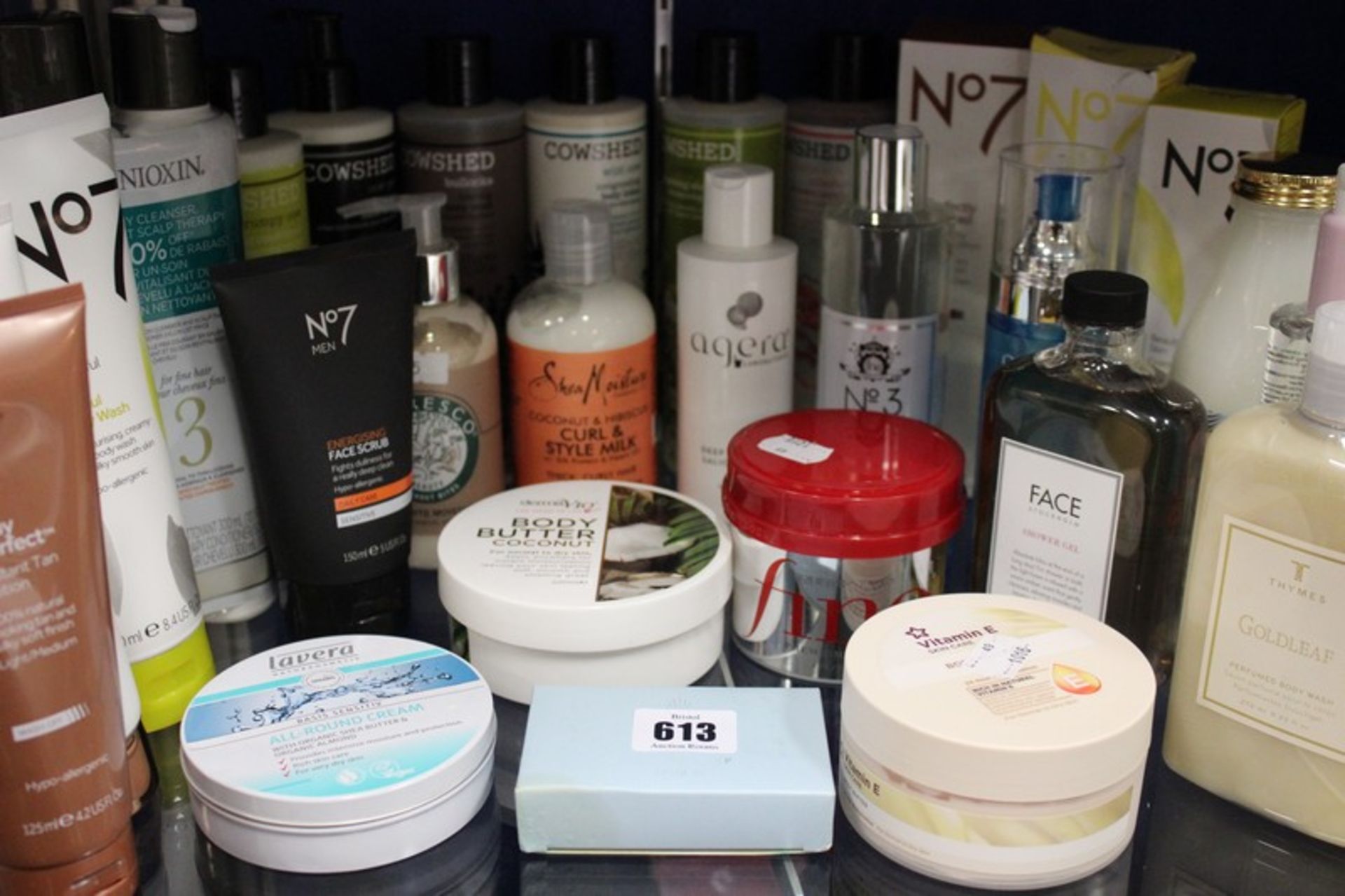 A quantity of as new toiletries to include Cowshed, No7, Next, Thyme, Face and Nioxin (28 items).