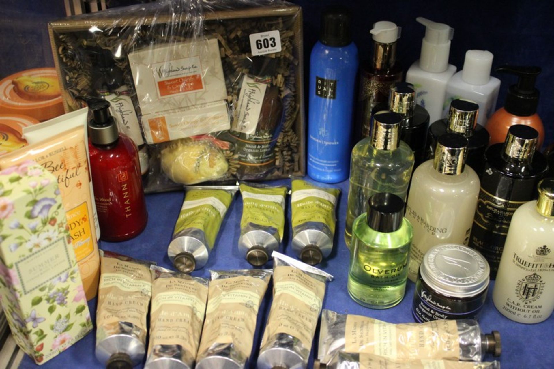 A quantity of as new toiletries to include Marks & Spencer, Crabtree & Evelyn, Baylis & Harding,