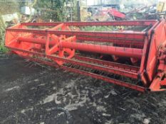 MF Combine Header - last used two years ago NO VAT Location: Reading, Berkshire