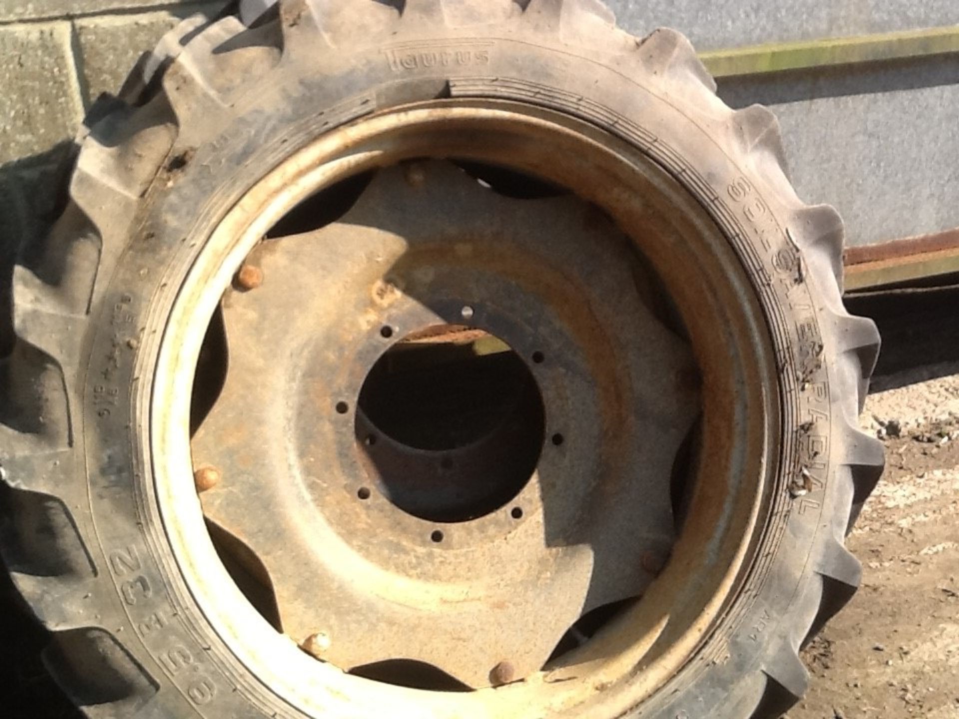 Michelin Rear wheels. 230/95 R48. And Taurus front row crop wheels. 9.5 R32. Location Acle, Norfolk. - Image 4 of 5