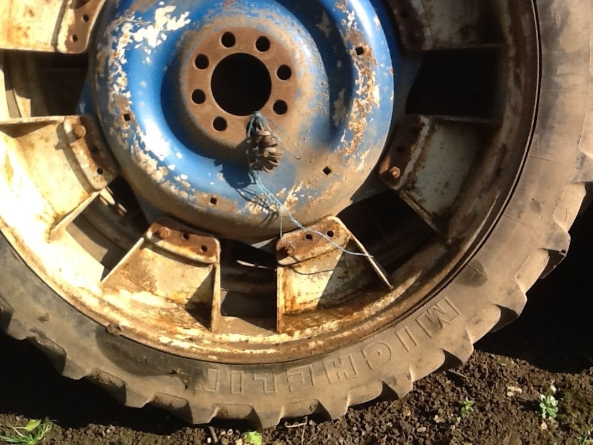 Michelin Rear wheels. 230/95 R48. And Taurus front row crop wheels. 9.5 R32. Location Acle, Norfolk. - Image 3 of 5