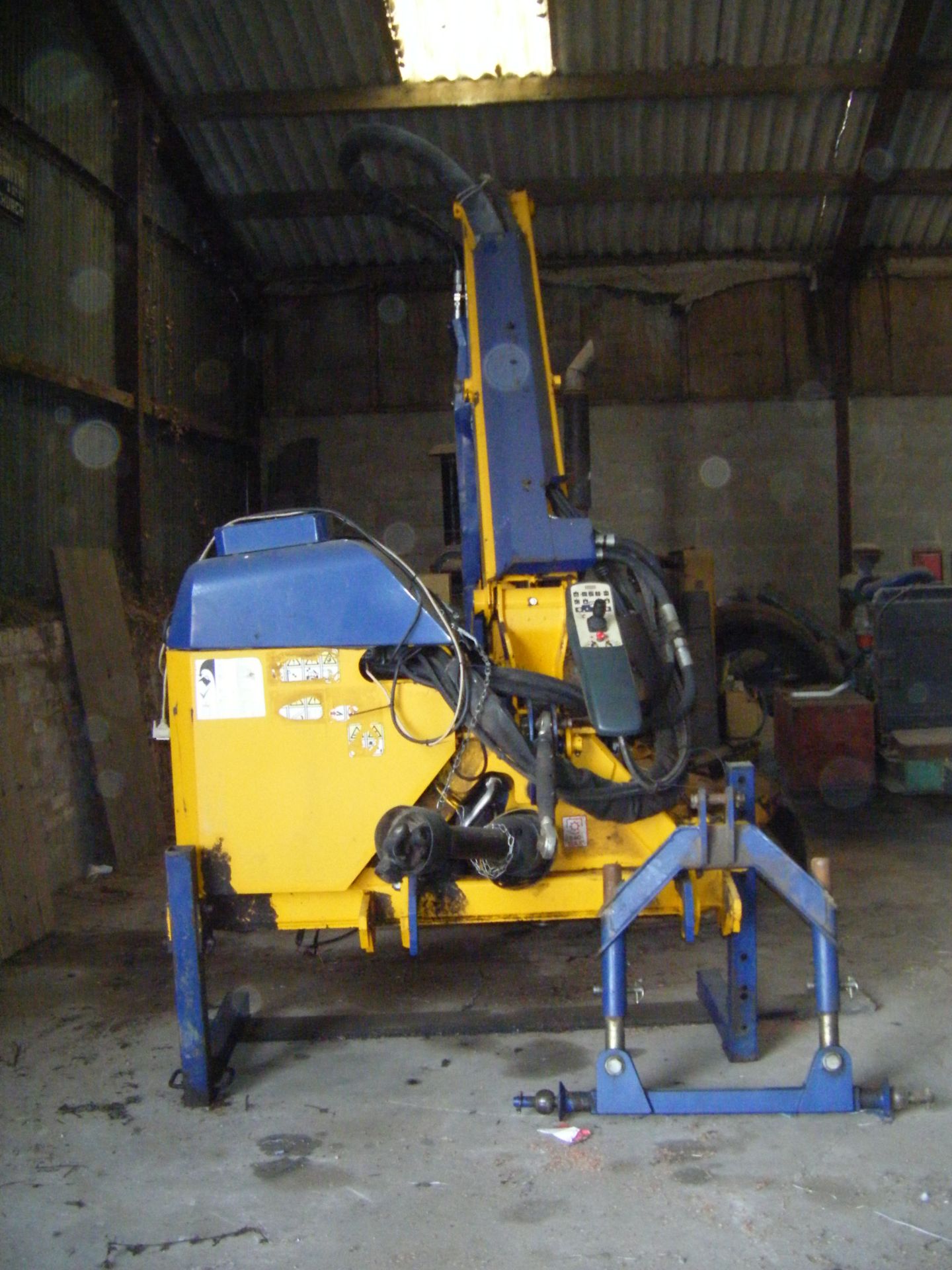 2002 Bomford Falcon 6t hedge cutter, Electric controls Location: Retford, Nottinghamshire - Image 2 of 2