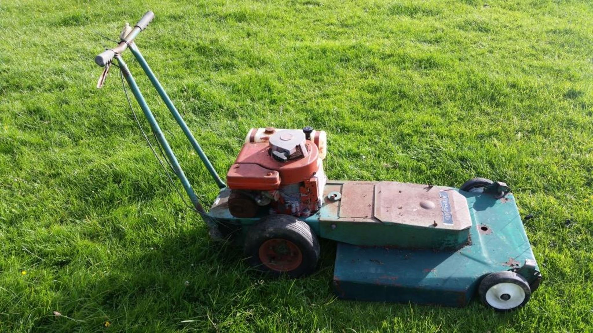 Hayter Osprey Rough Cutter NO VAT Location: Great Missenden, Buckinghamshire