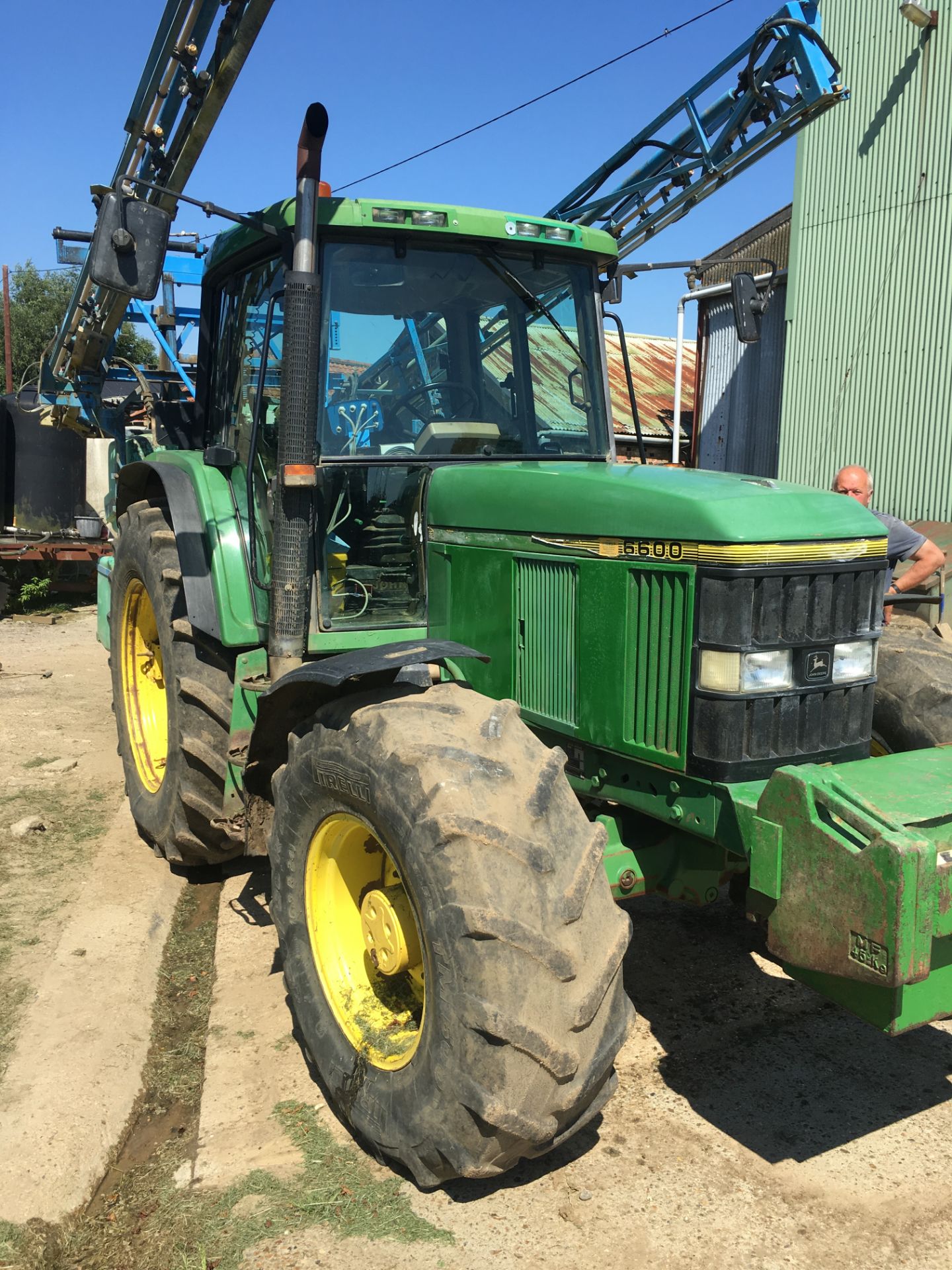 John Deere 6600 Tractor. On farm from new. Done 7334 hours. 2 x Spools. 1996 Location Diss, Norfolk. - Image 3 of 6