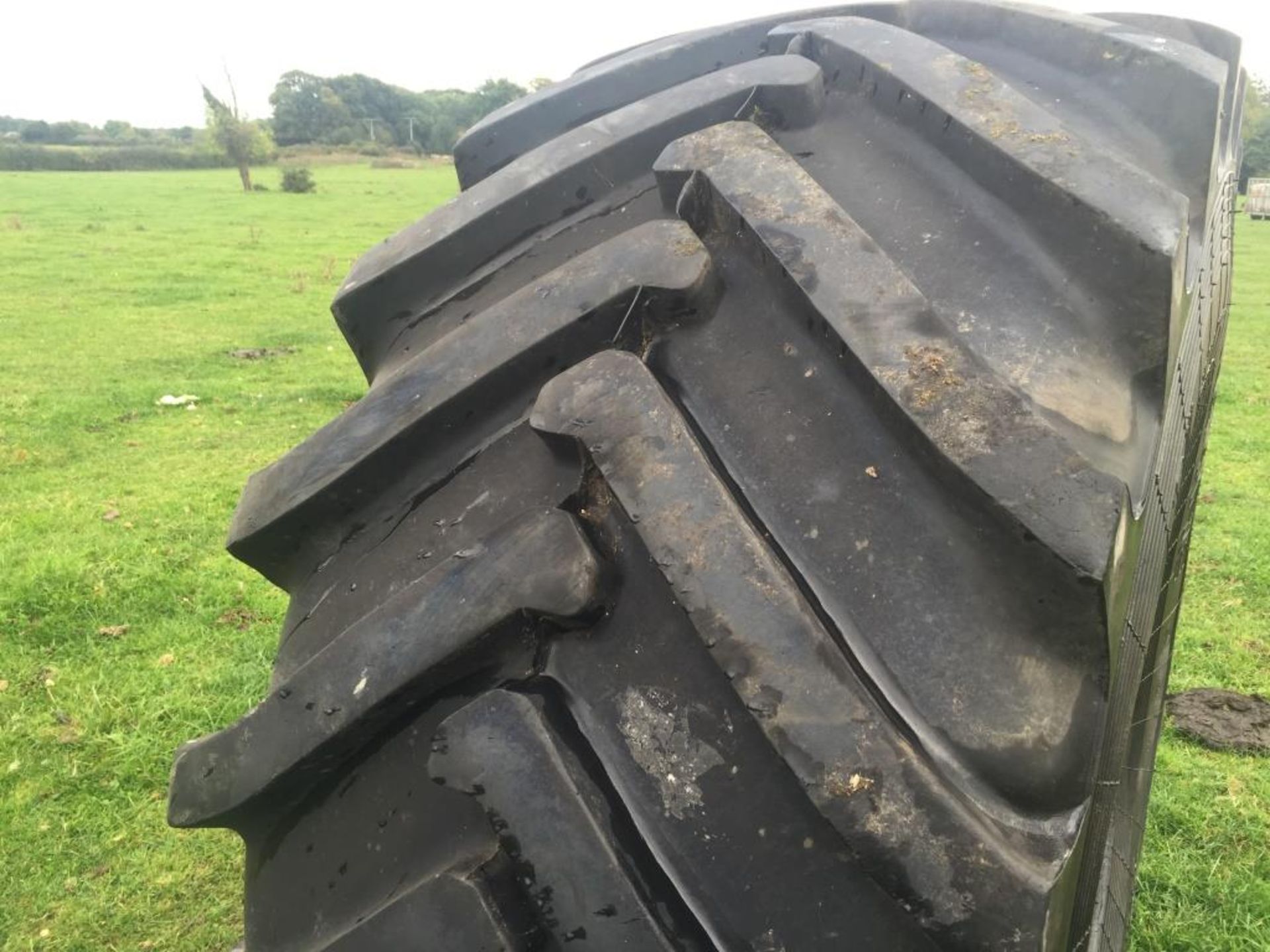 28.1r26 Voltyre tyre NO VAT Location: Reading Berkshire - Image 3 of 3