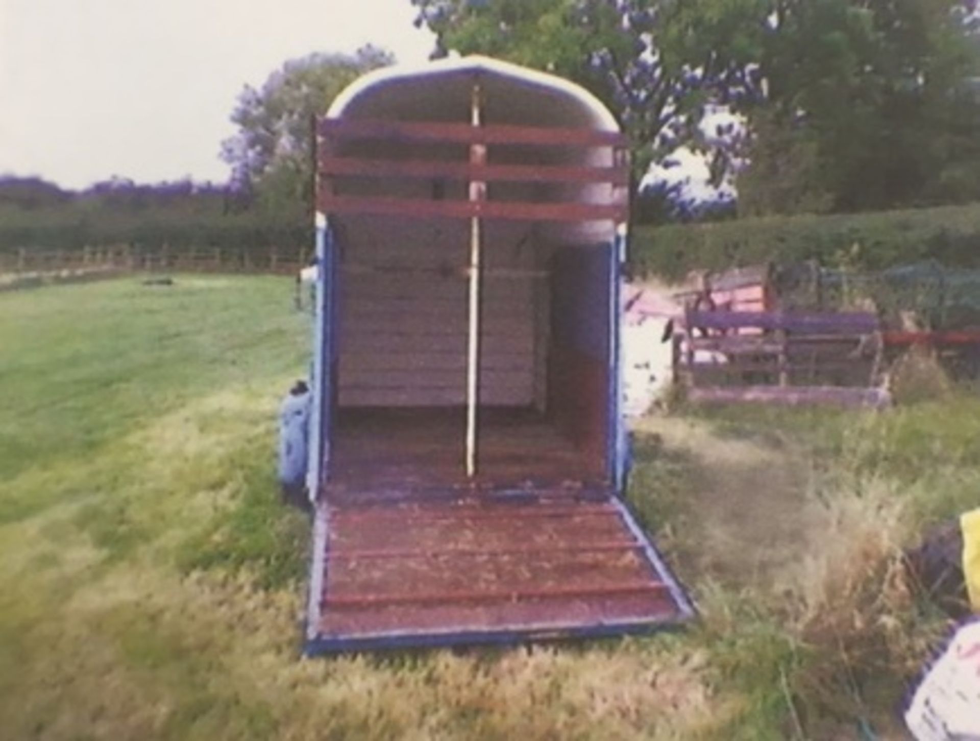 Laurie Pony Trailer Serial Number 4636/74 4 wheel pony trailer, 2 new tyres, spare wheel, - Image 3 of 5