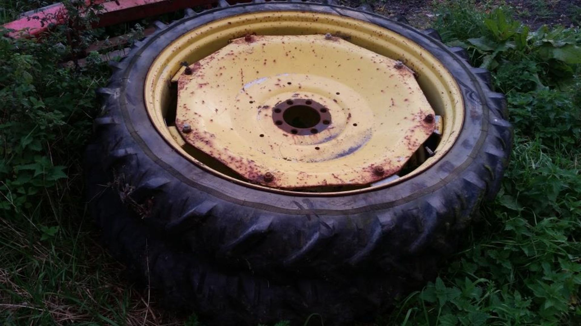 Row Crop Wheels NO VAT Location: Great Missenden, Buckinghamshire