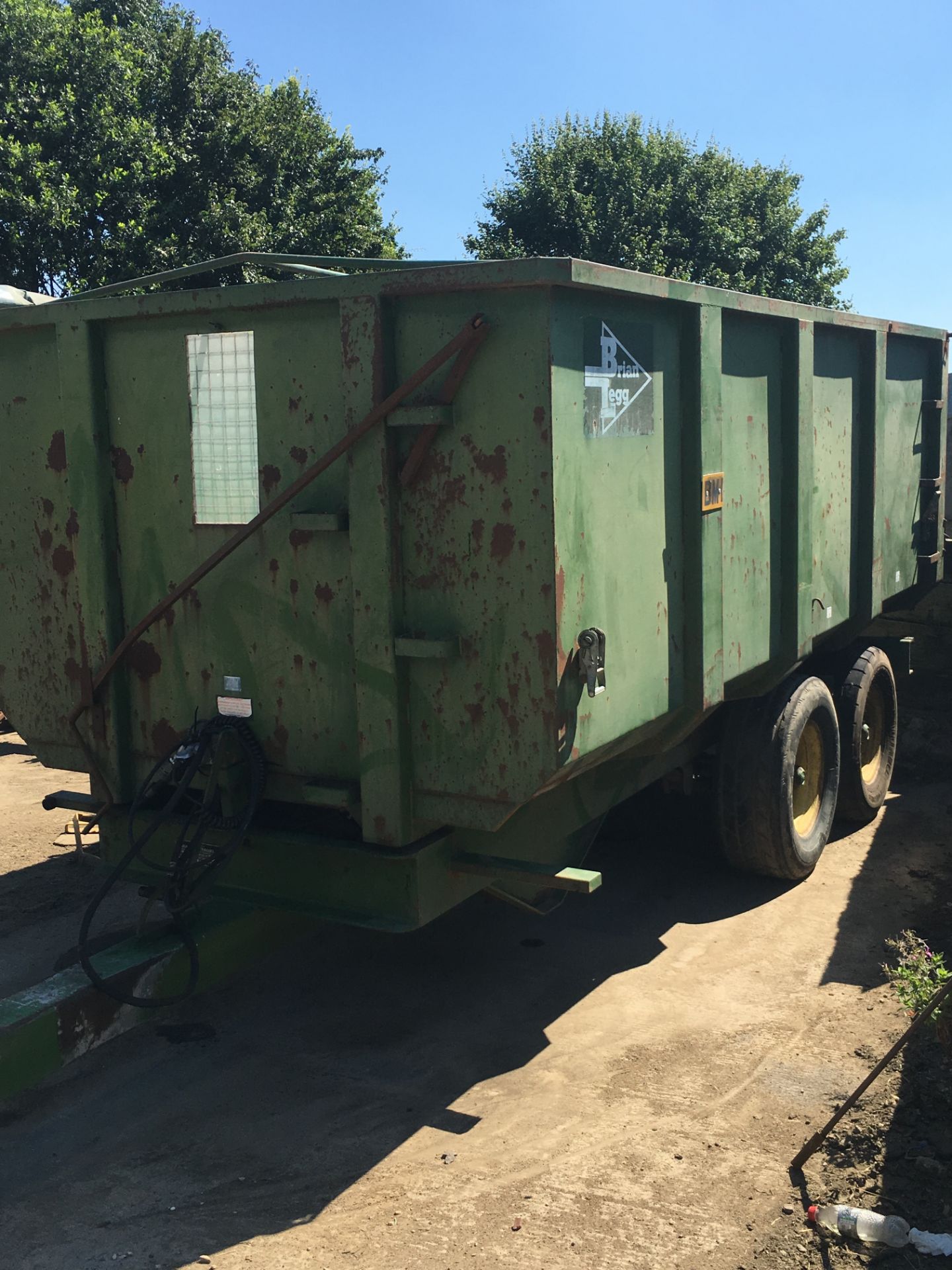 Brian Legg 10 tonne Tandem Axial Trailer. Gross weight max 13 tonne. 1985. Location Diss, Norfolk.