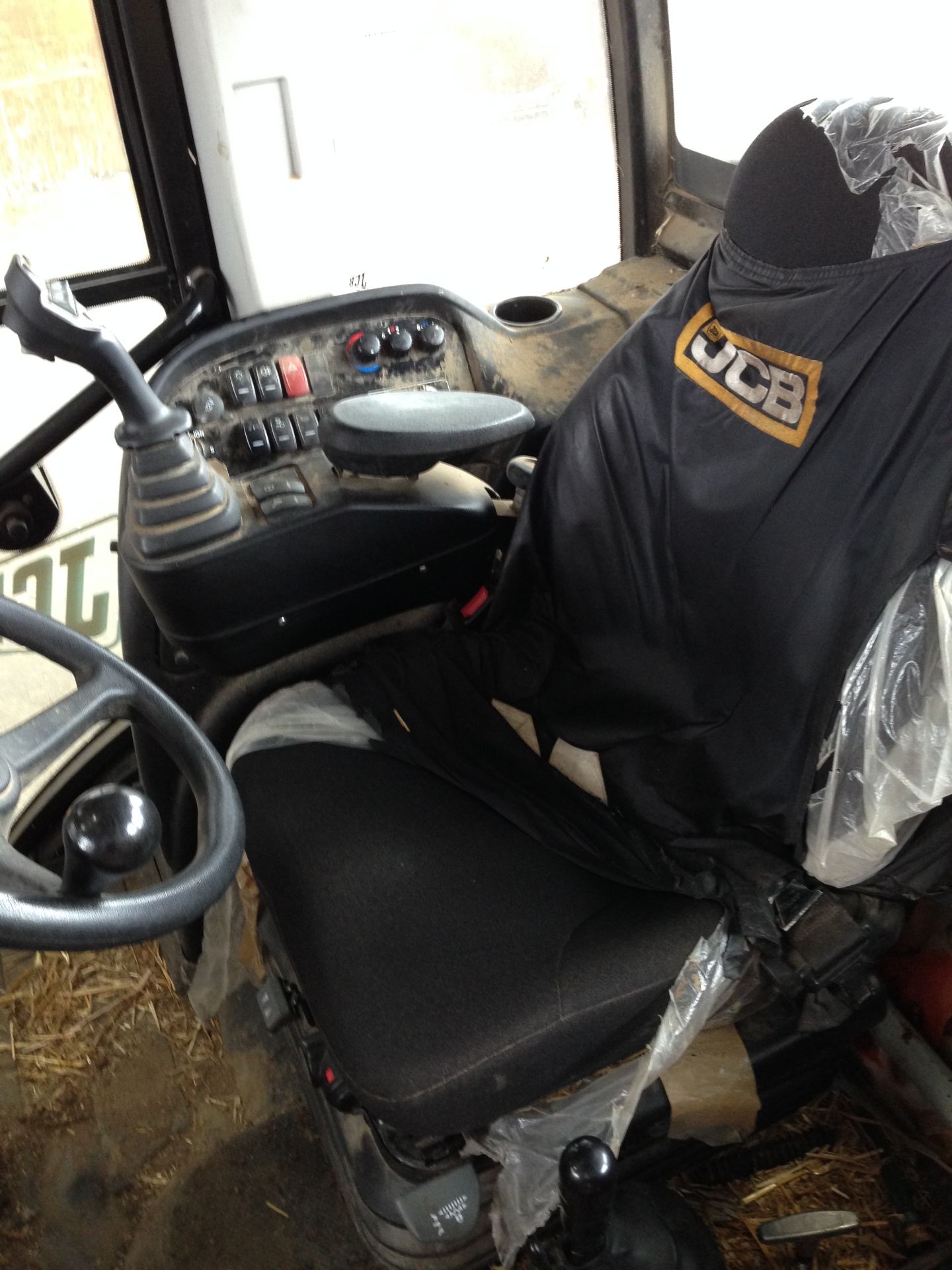 JCB TM320 Agri T4i iiiB, Articulated Loader, Auto Hitch, PUH, Location Diss, Norfolk. - Image 8 of 10