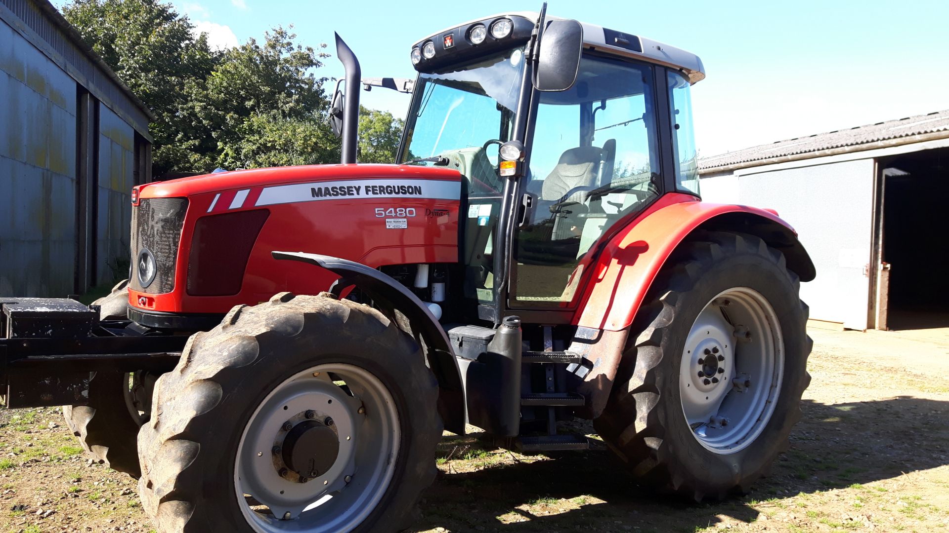 Massey Ferguson 5480, 3,370 hours, tyres 10% front, 30% rear.