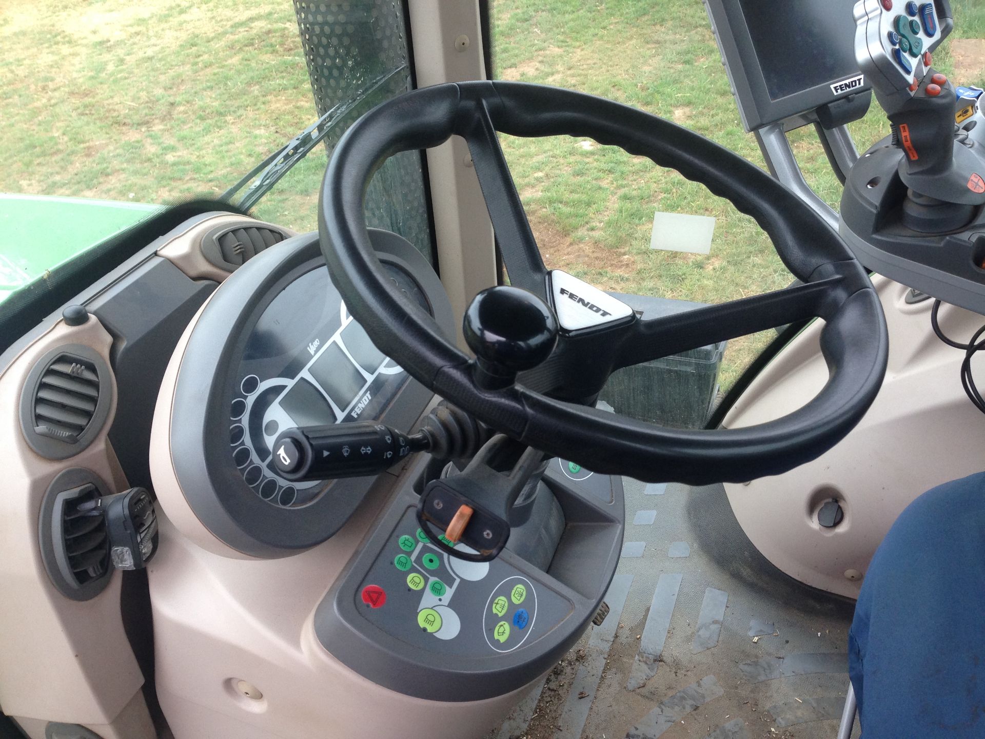 Fendt 828 Vario TMS, Registration: FD13 HUK, 5,315 hours, 65k, Location Norwich, Norfolk. - Image 6 of 6