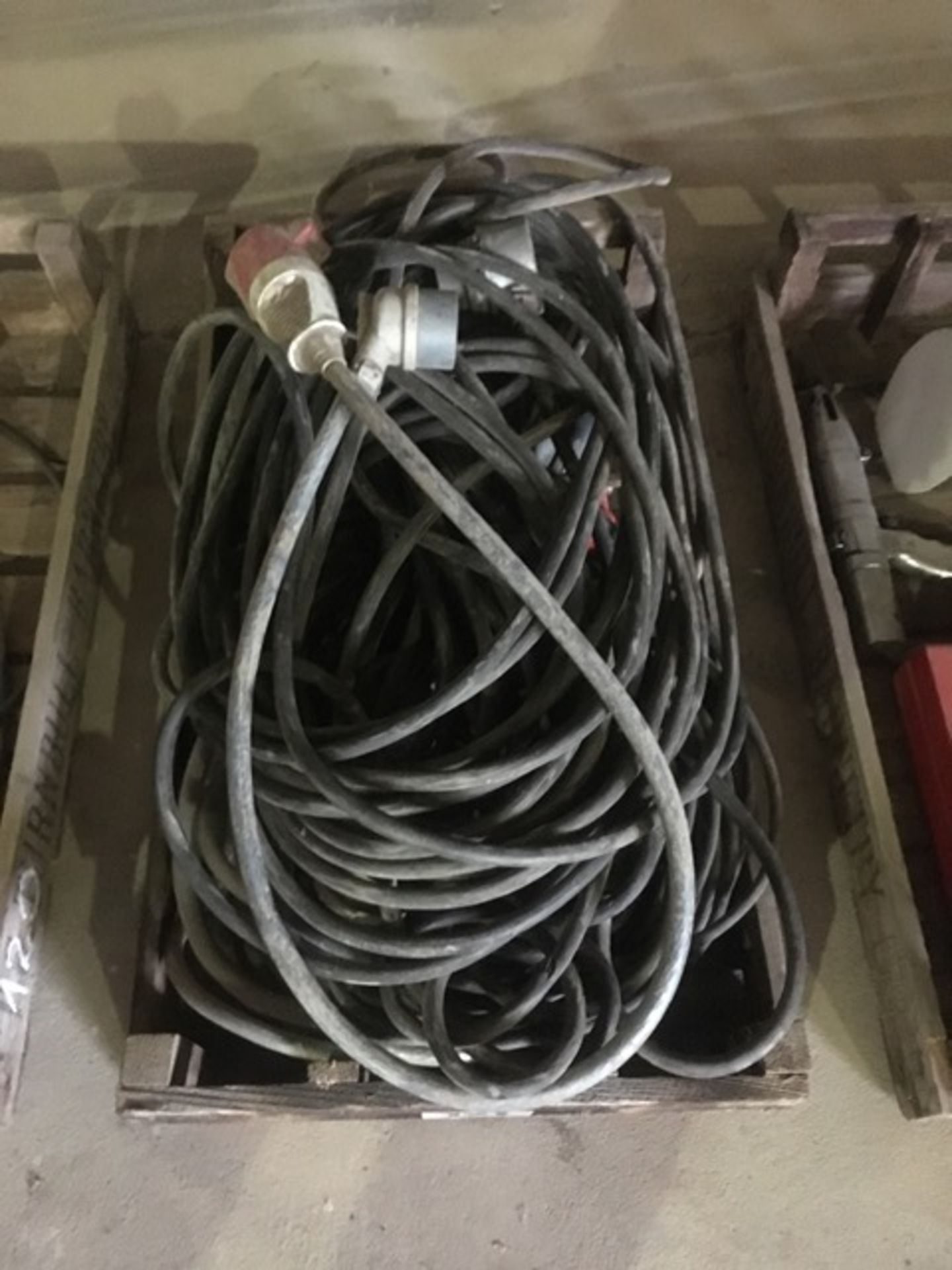 Quantity electric extension cables