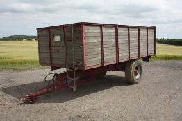 Single axle wooden 10t tipping trailer with grain chute